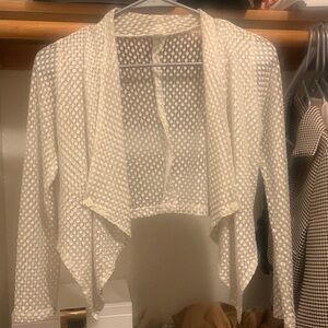 OFF WHITE LACE OPEN ASYMMETRICAL CARDIGAN SIZE S PETITE